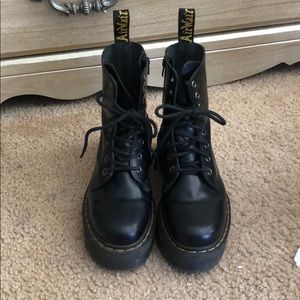 DR MARTENS JADON 8 EYE BOOT SIZE 8 GENTLY** WORN